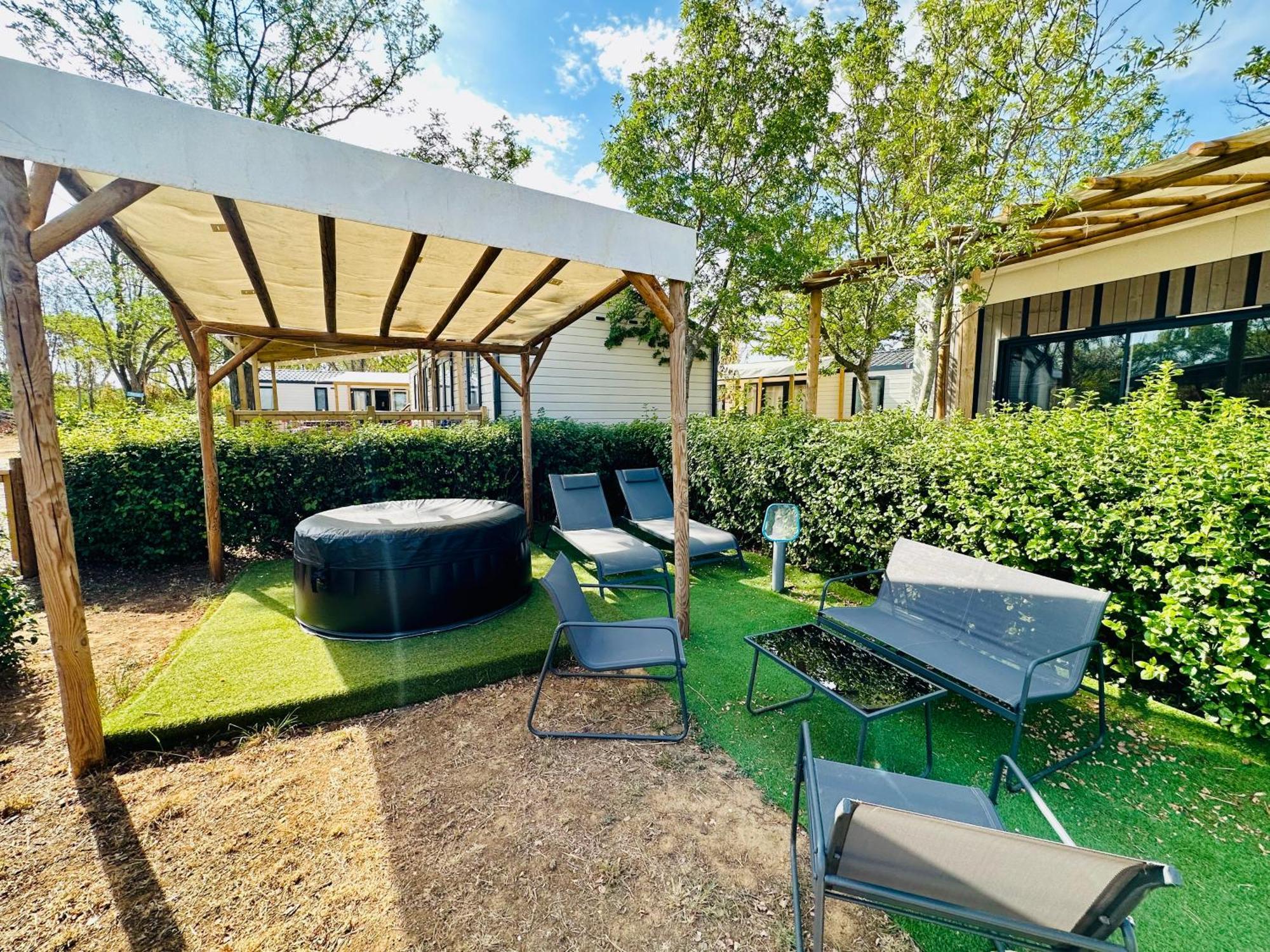 Camping Paradis Family Les Rives De L'Herault Gignac  Bagian luar foto