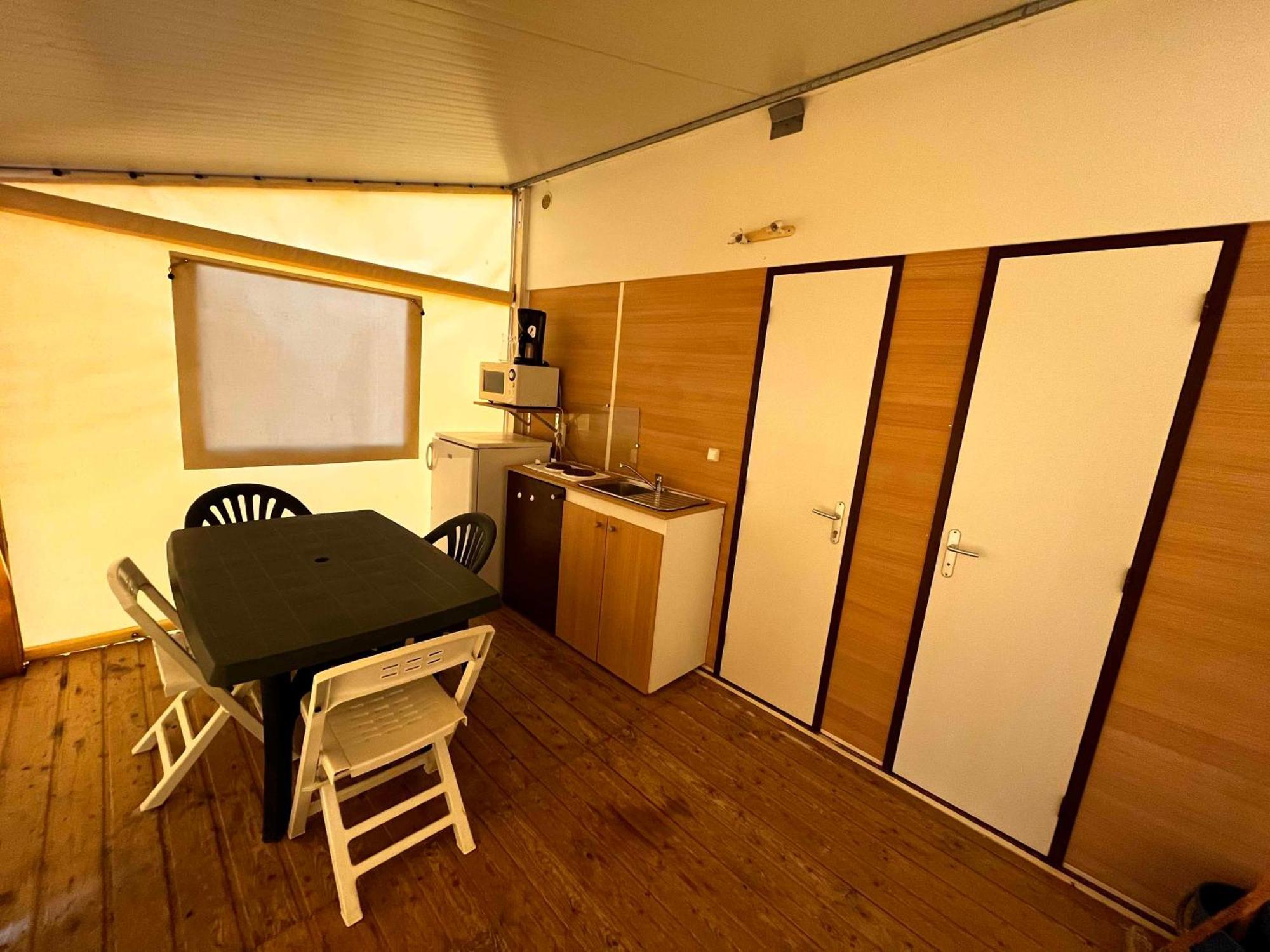 Camping Paradis Family Les Rives De L'Herault Gignac  Ruang foto